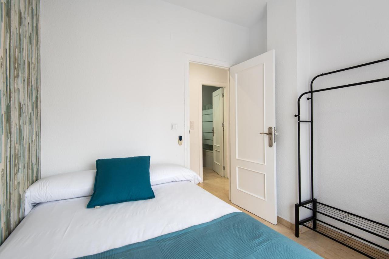 The 2Nd Corner: Central Apartment Ideal For Groups マラガ エクステリア 写真