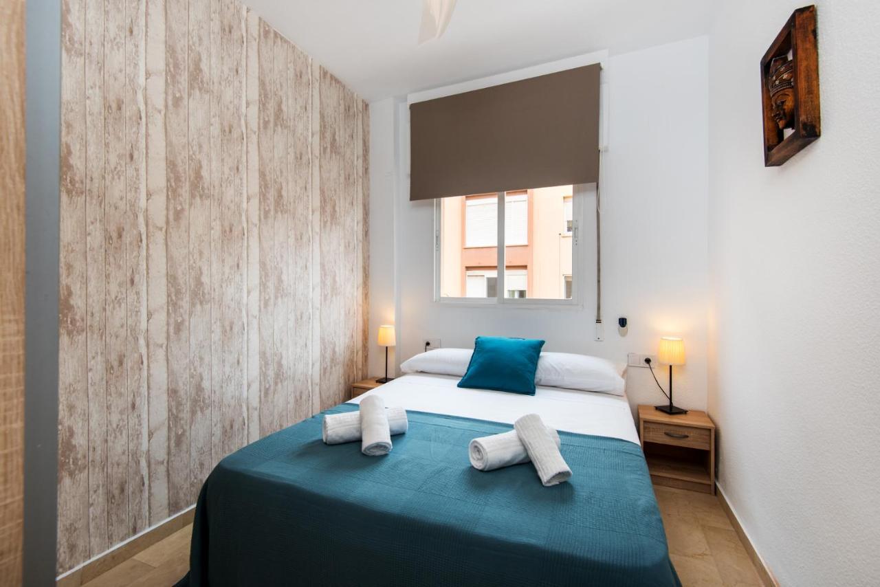The 2Nd Corner: Central Apartment Ideal For Groups マラガ エクステリア 写真