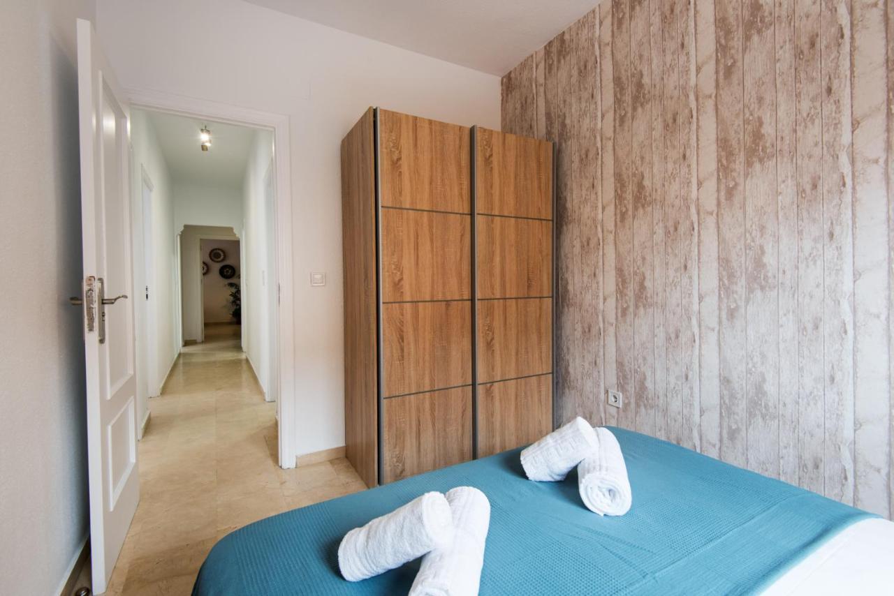 The 2Nd Corner: Central Apartment Ideal For Groups マラガ エクステリア 写真