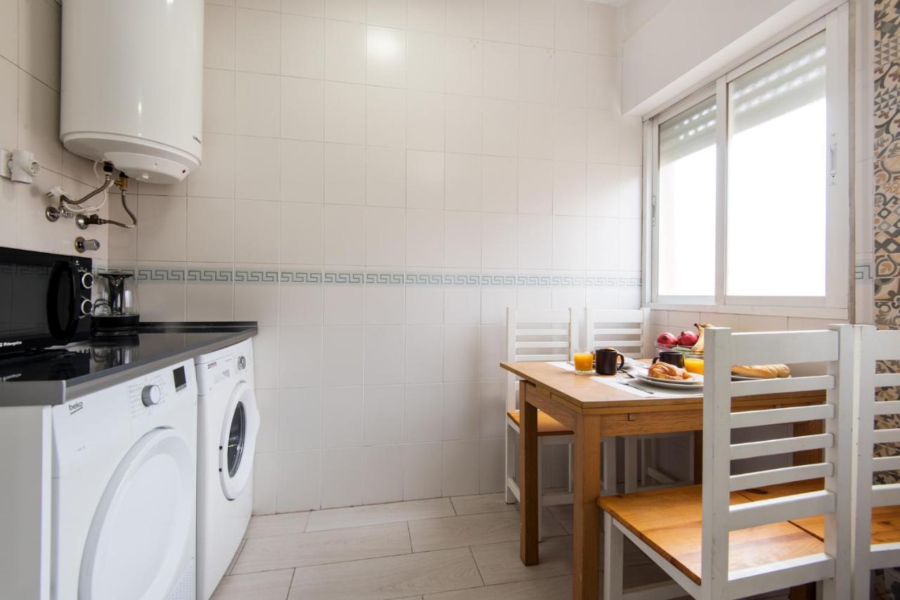 The 2Nd Corner: Central Apartment Ideal For Groups マラガ エクステリア 写真