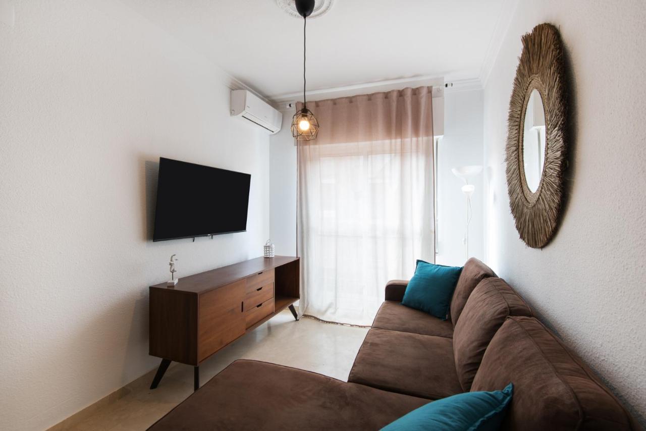 The 2Nd Corner: Central Apartment Ideal For Groups マラガ エクステリア 写真